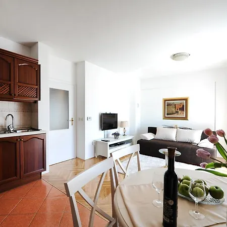 Apartment Royal