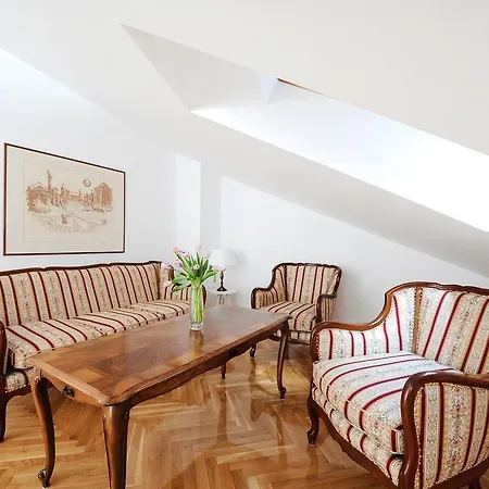Royal Duplex