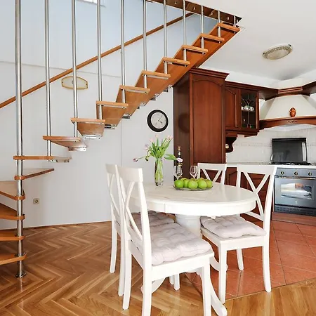 Royal Duplex